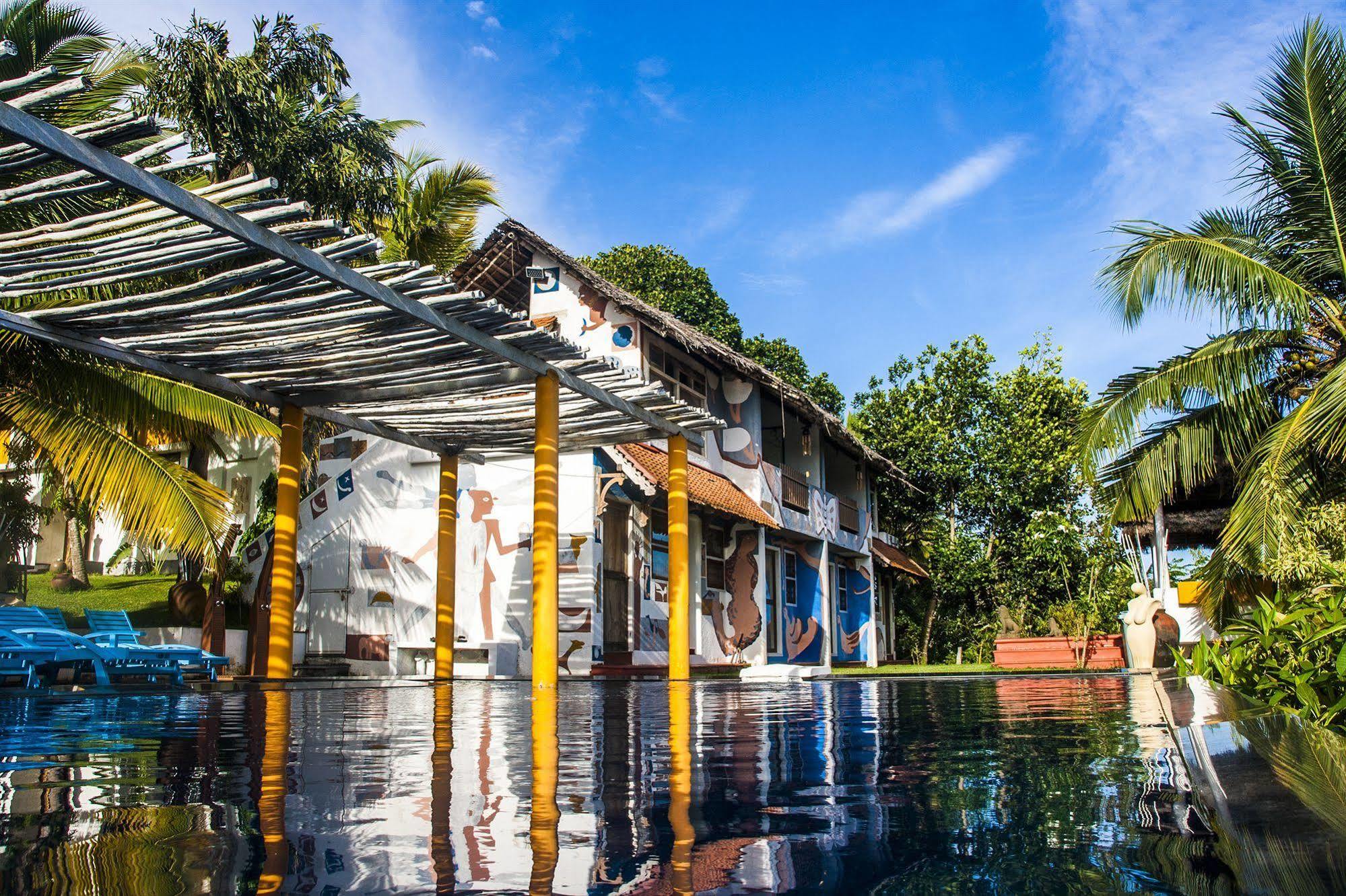 Over The Hill Poovar Exterior foto